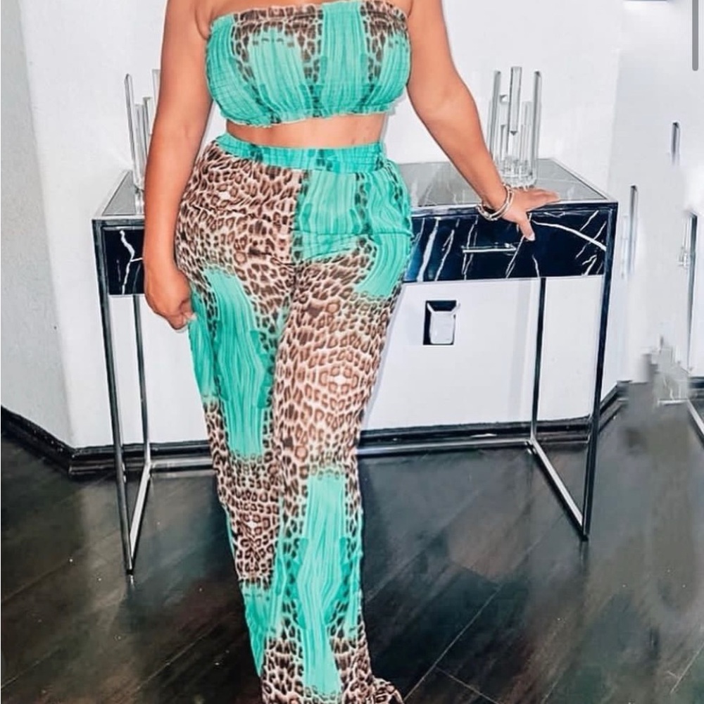 Cheetah print two piece set